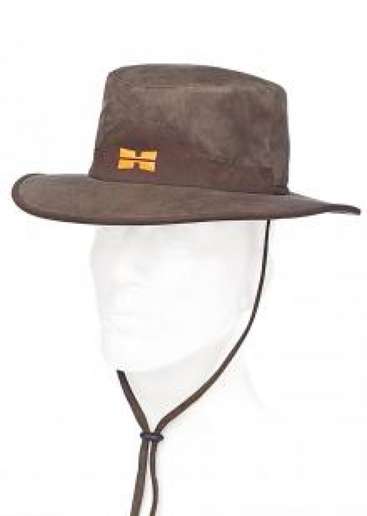 Art. nº 84 - Sombrero impermeable reversible con orejeras